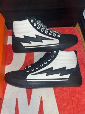 Men’s Revenge x Storm Vol. 2 High Top Skateboard Sneakers Size 9 Lightning RARE